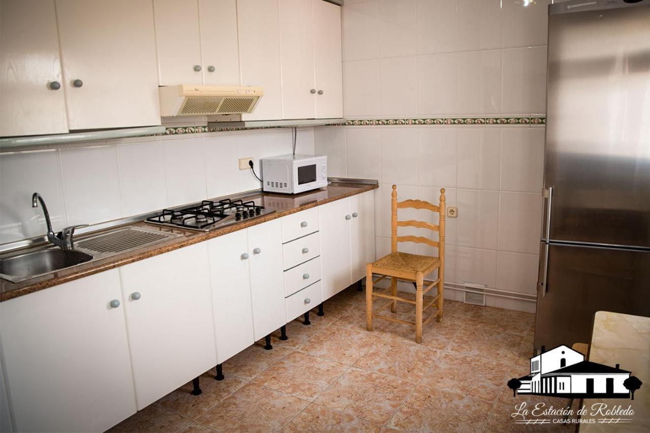 Casas Rurales La Estacion De Robledo المظهر الخارجي الصورة