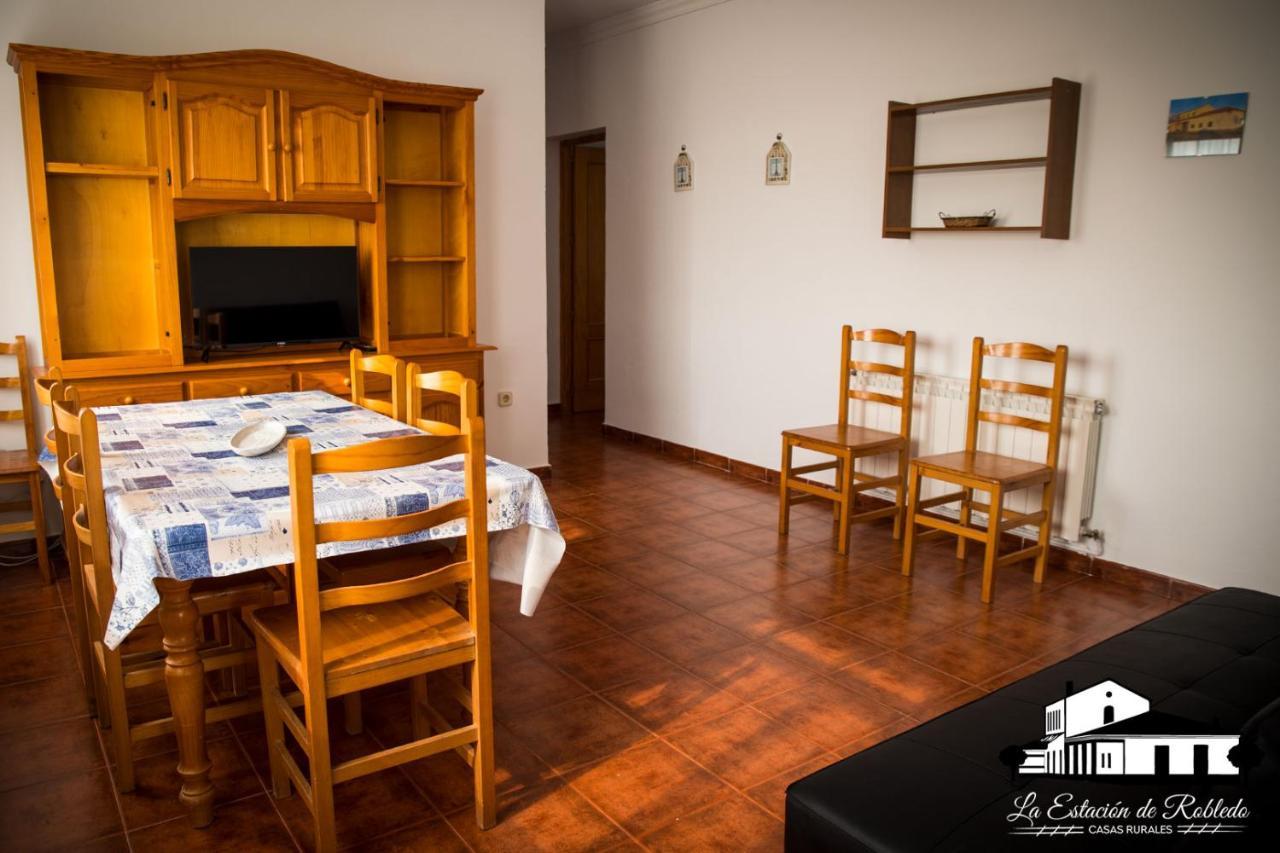 Casas Rurales La Estacion De Robledo المظهر الخارجي الصورة