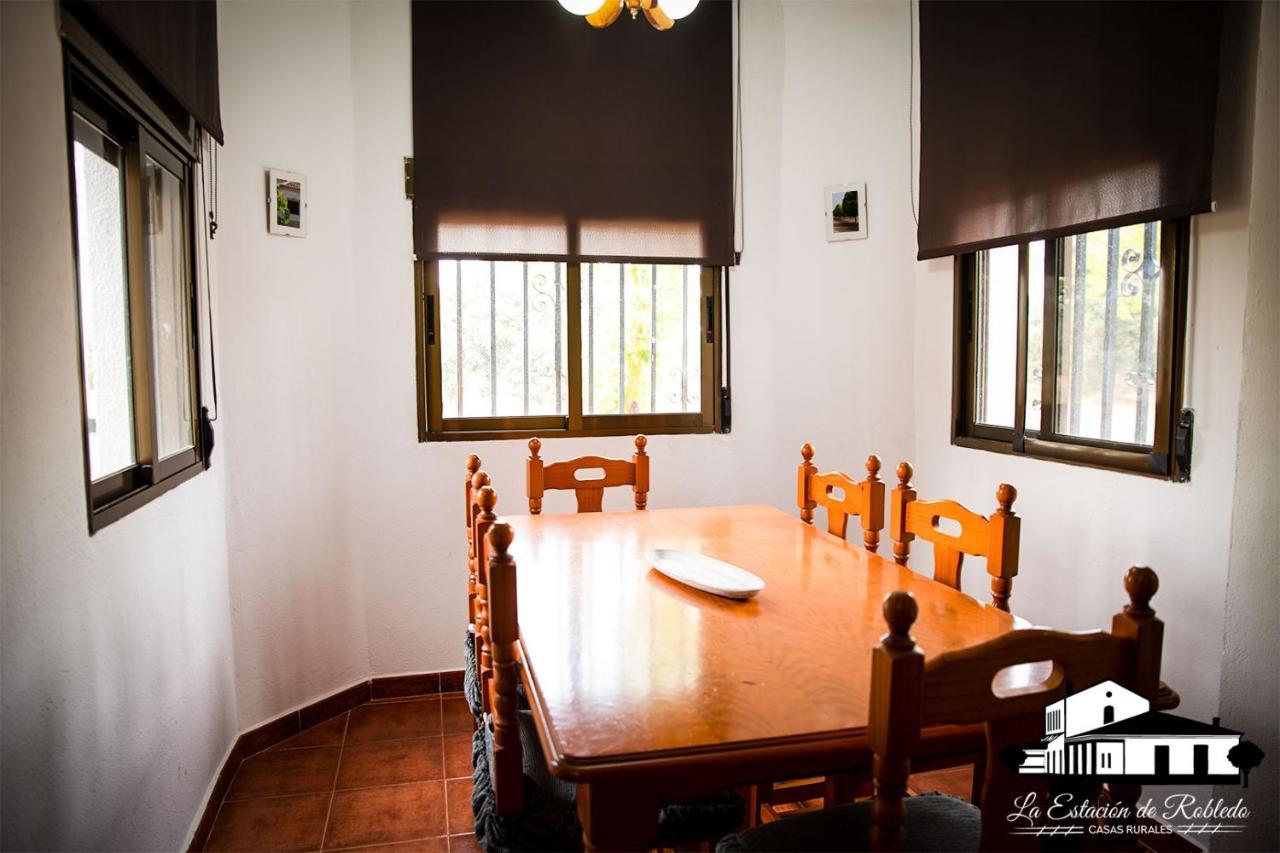 Casas Rurales La Estacion De Robledo المظهر الخارجي الصورة